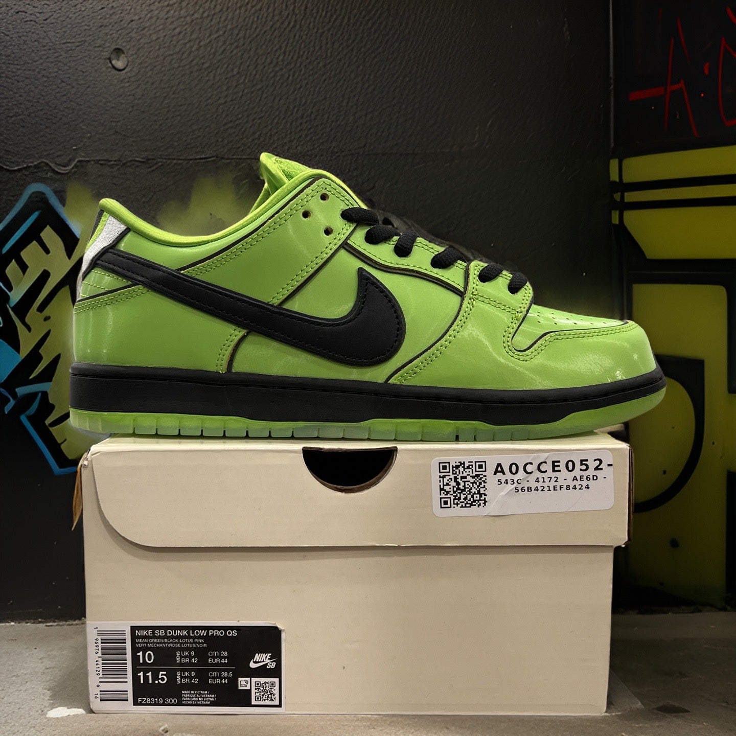 Nike SB Dunk Low The Powerpuff Girls Buttercup